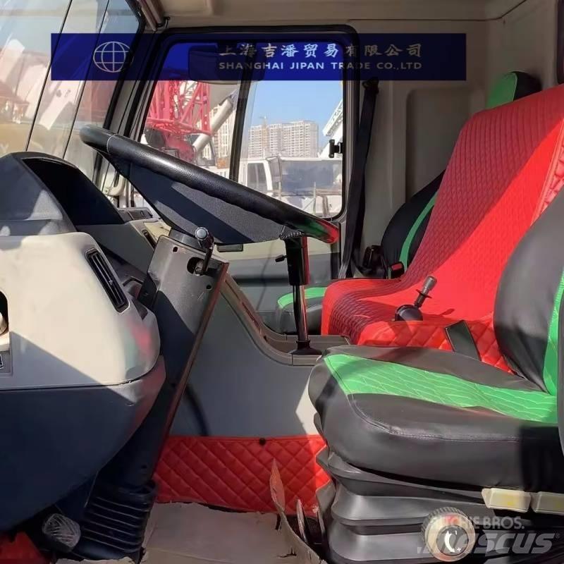 Zoomlion QY 30 V Univerzálne terénne žeriavy