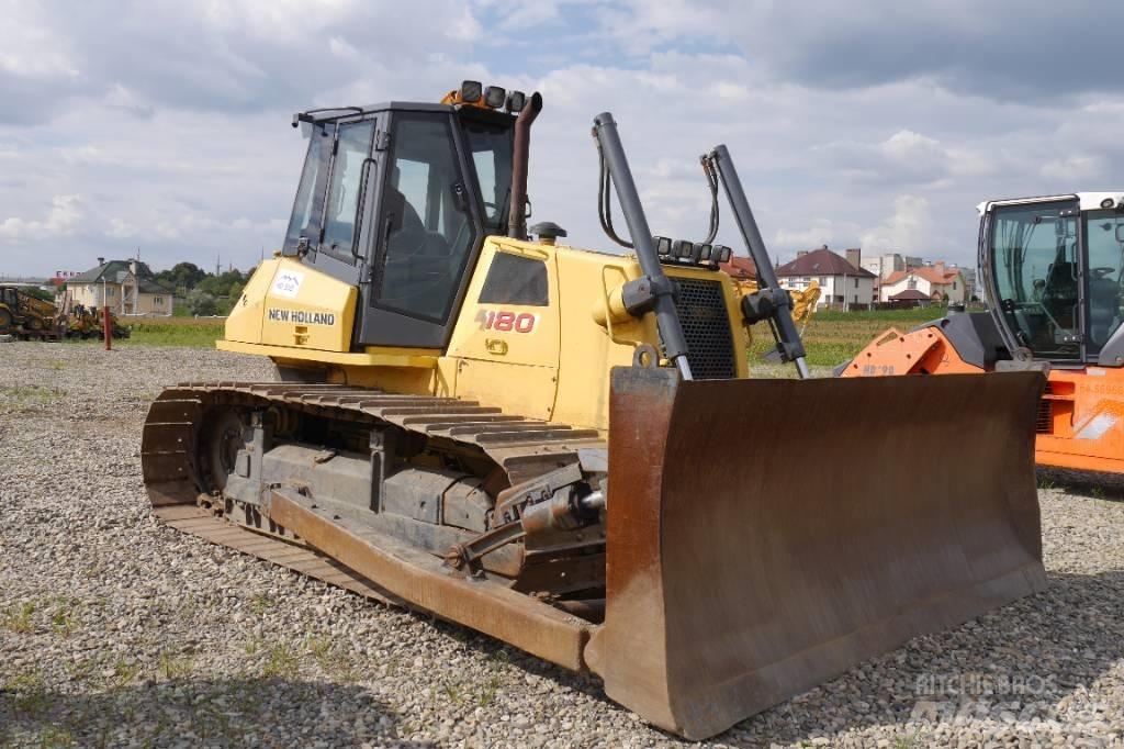New Holland D 180 Pásové dozéry