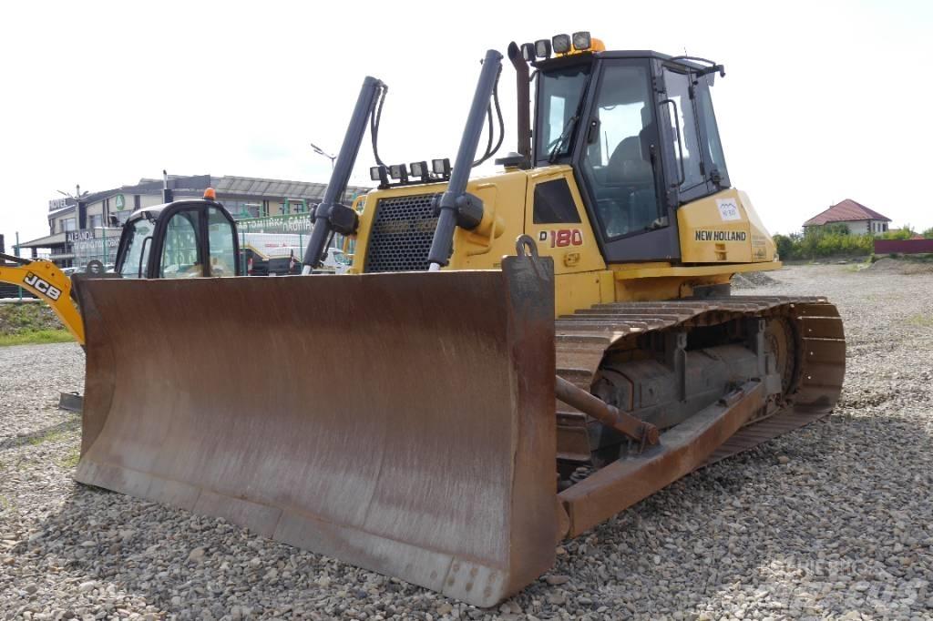 New Holland D 180 Pásové dozéry
