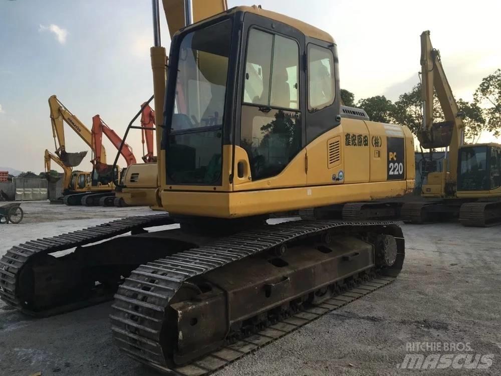 Komatsu pc220-7 Pásové rýpadlá