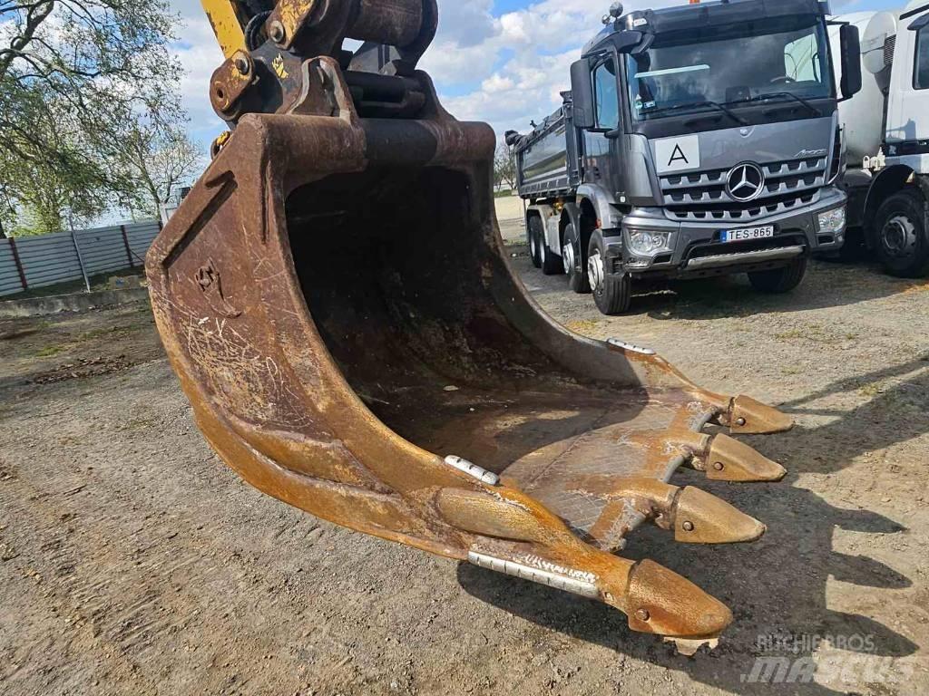 CAT 326 F L Pásové rýpadlá