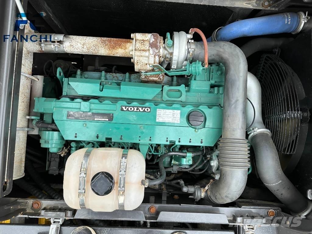Volvo 210 Pásové rýpadlá