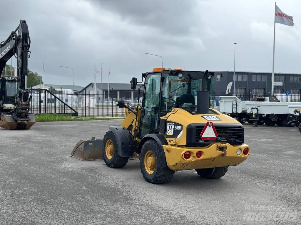 CAT 906 H Kolesové nakladače