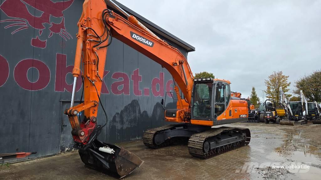 Doosan DX 225 LC Pásové rýpadlá