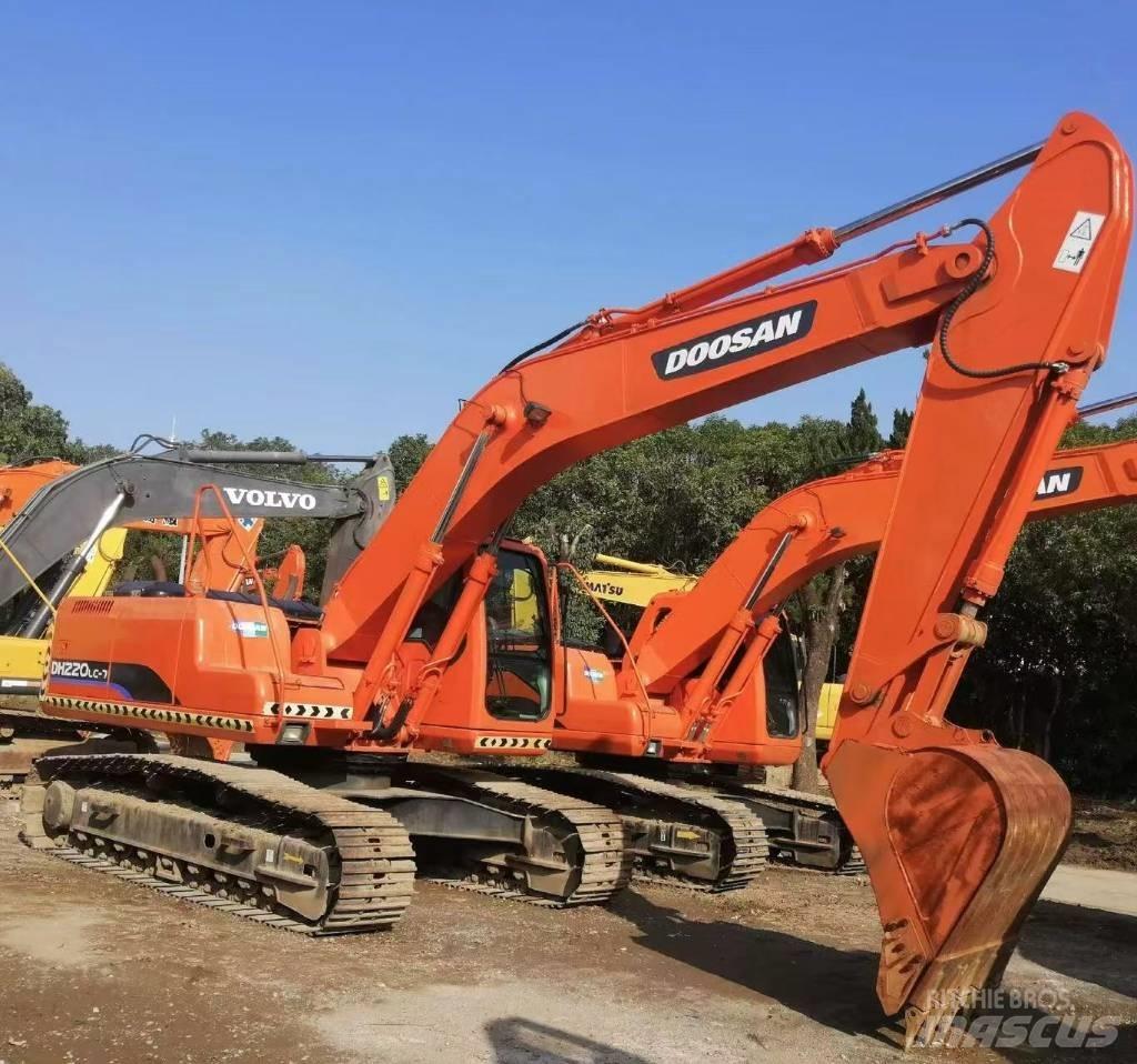 Doosan DH 220 Pásové rýpadlá