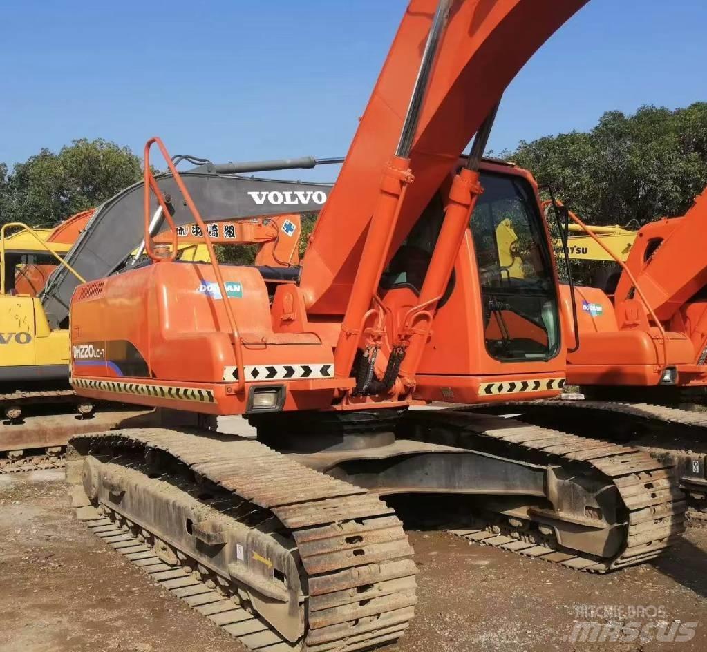 Doosan DH 220 Pásové rýpadlá