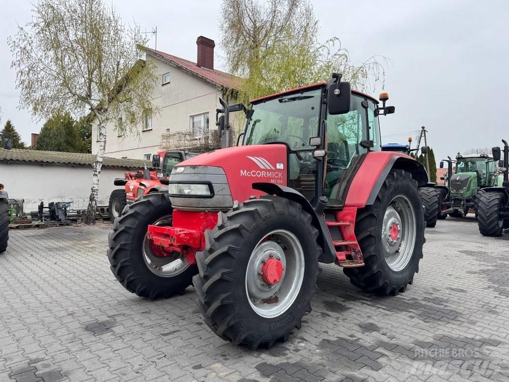McCormick MC100 Traktory