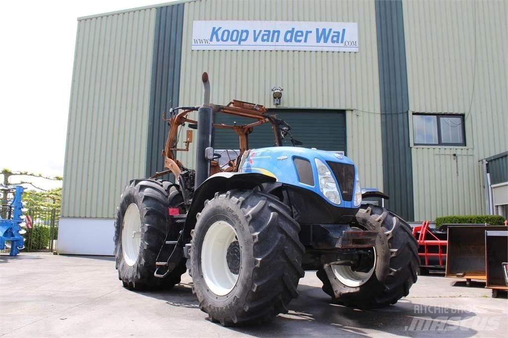 New Holland T7030 Traktory