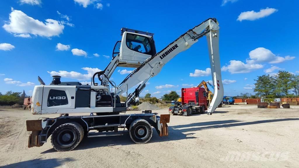 Liebherr LH 30 M Stroje pre manipuláciu s odpadom