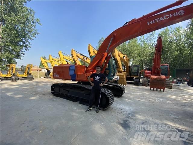 Hitachi EX 200 Pásové rýpadlá