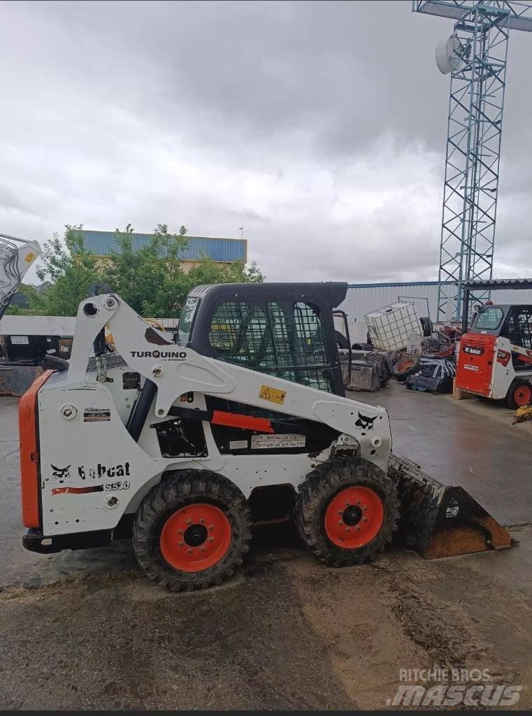 Bobcat S 530 Šmykom riadené nakladače