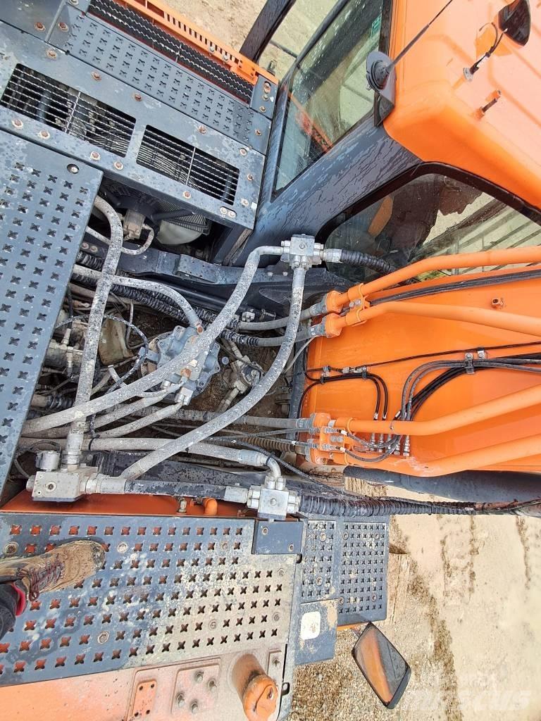 Doosan DX 420 LC Pásové rýpadlá