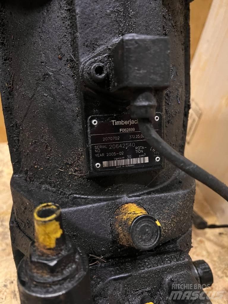 John Deere F062899 Hydraulika