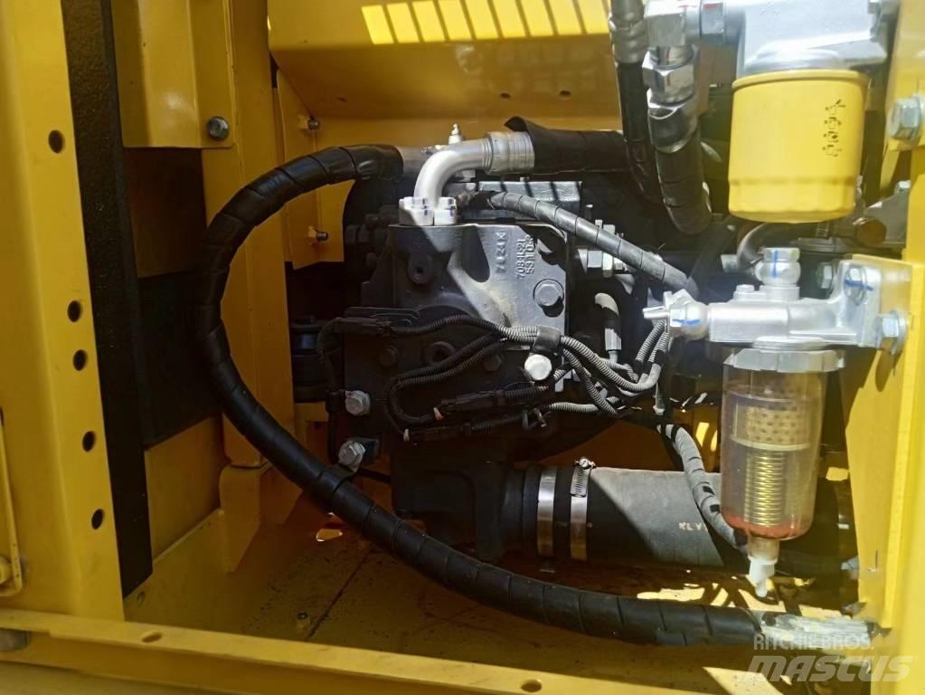 Komatsu PC130-7 Pásové rýpadlá