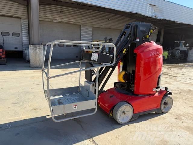 Manitou 100 VJR Vertikálne stĺpové výťahy