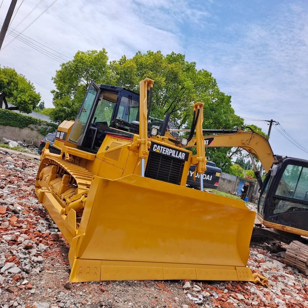CAT D 7 R Pásové dozéry
