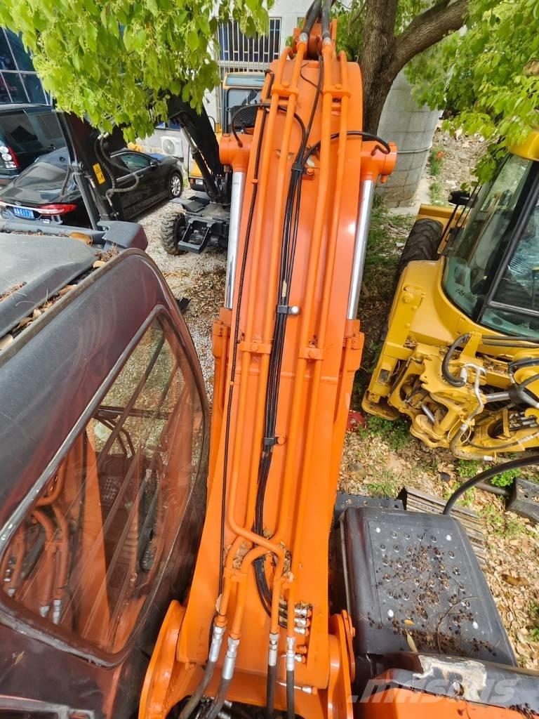 Hitachi ZX 120 Pásové rýpadlá
