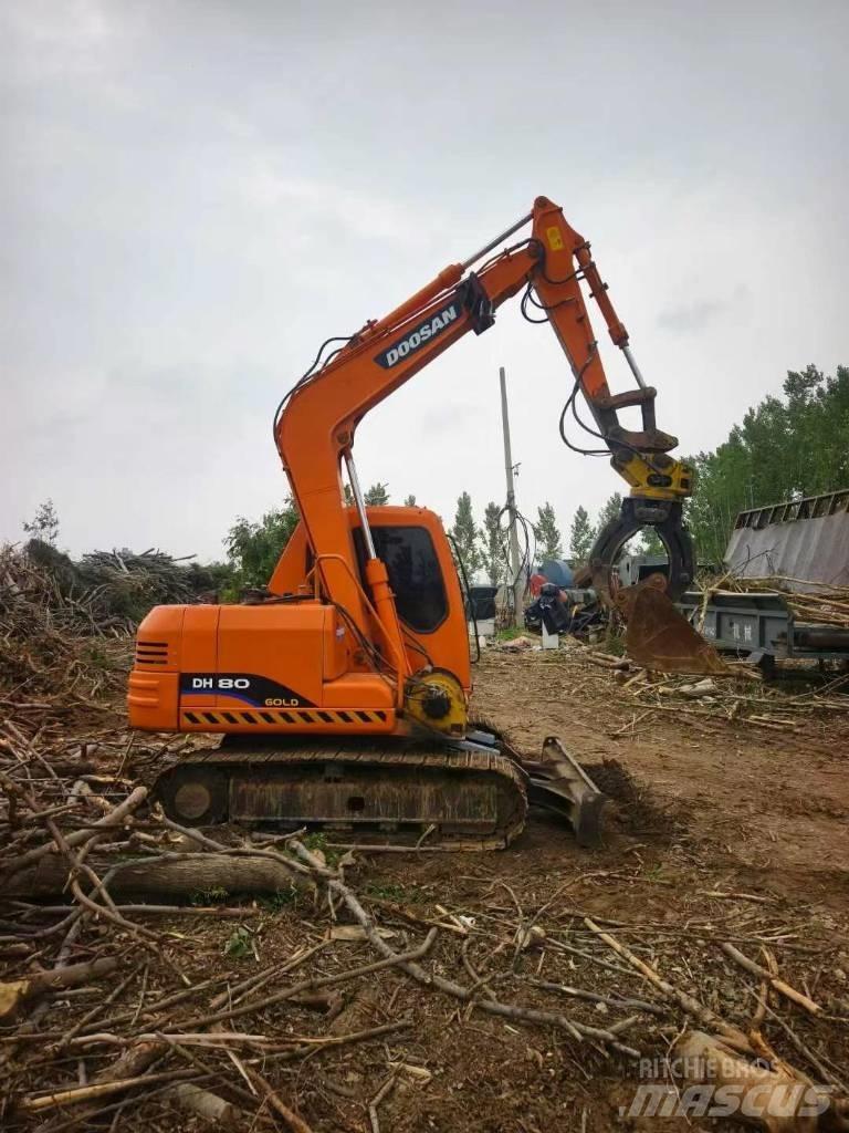Doosan DH80 Pásové rýpadlá
