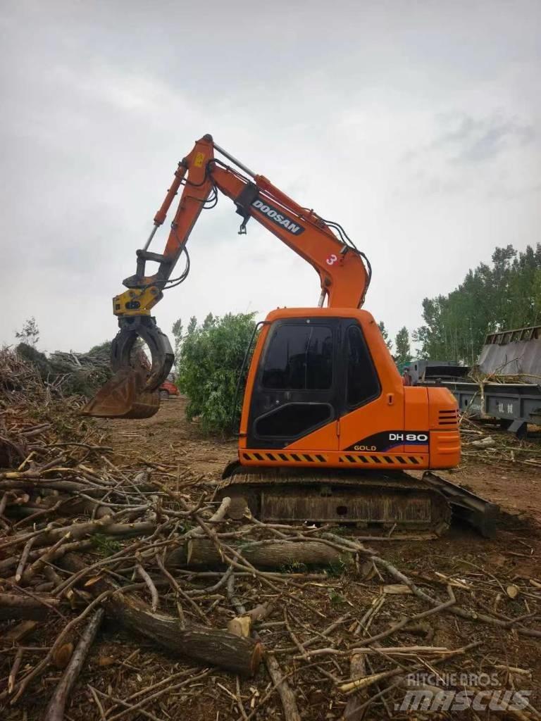 Doosan DH80 Pásové rýpadlá