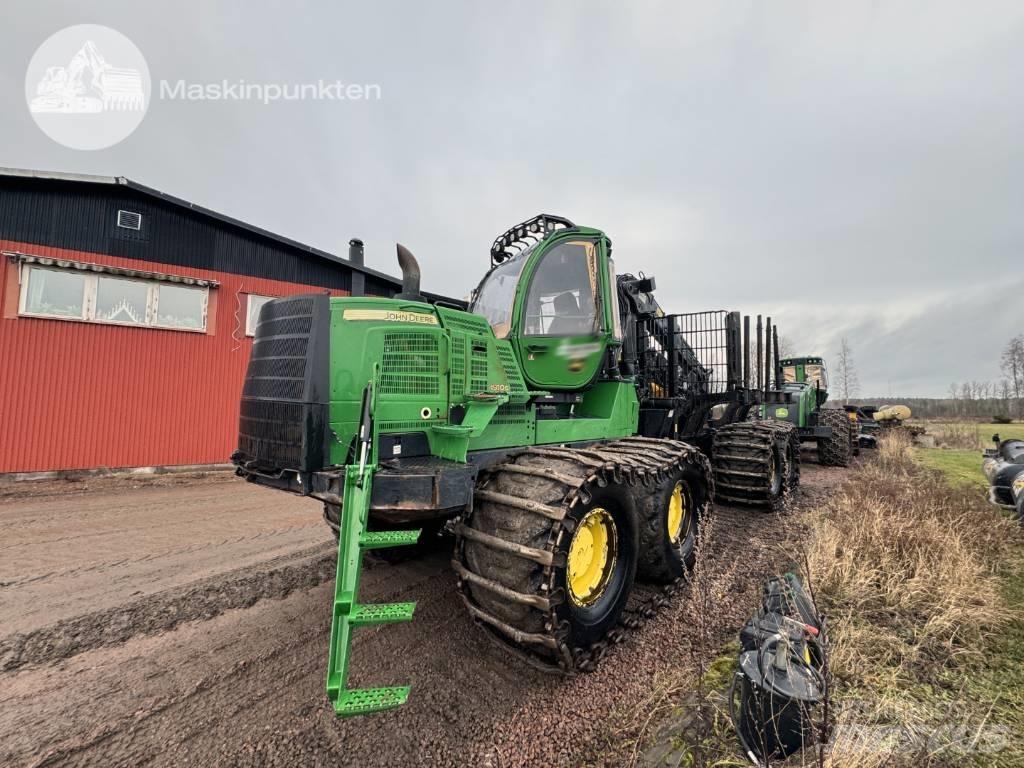 John Deere 1910 G Lesné traktory