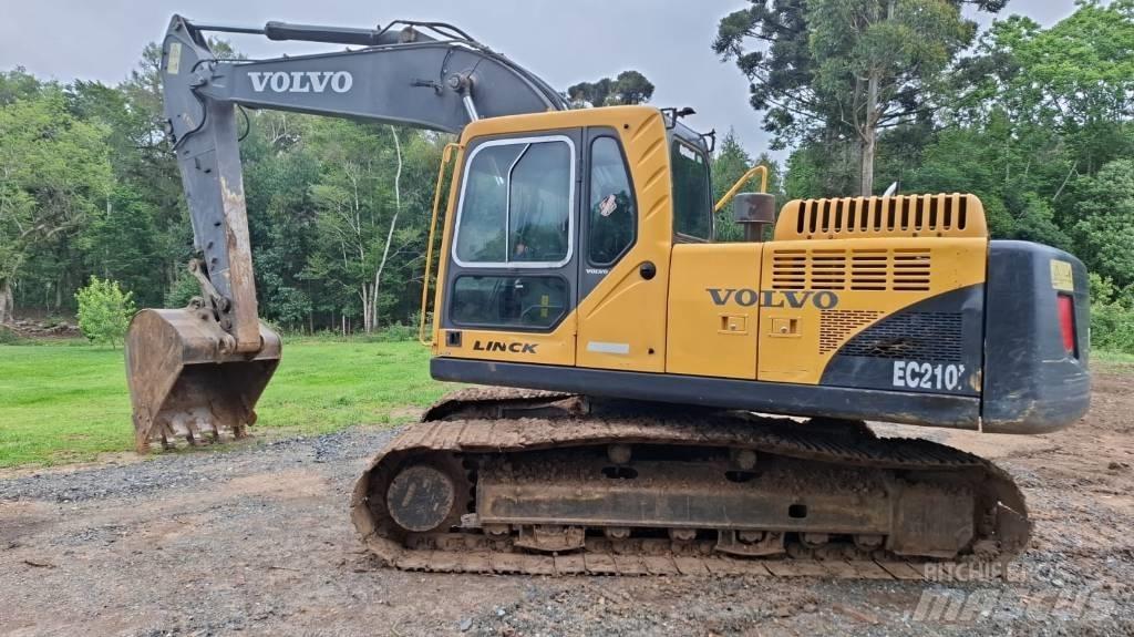 Volvo EC210B Pásové rýpadlá