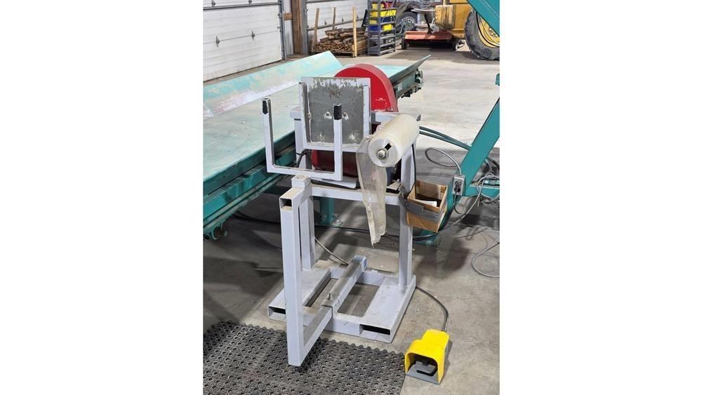  Helle Dump BIn Dopravníky