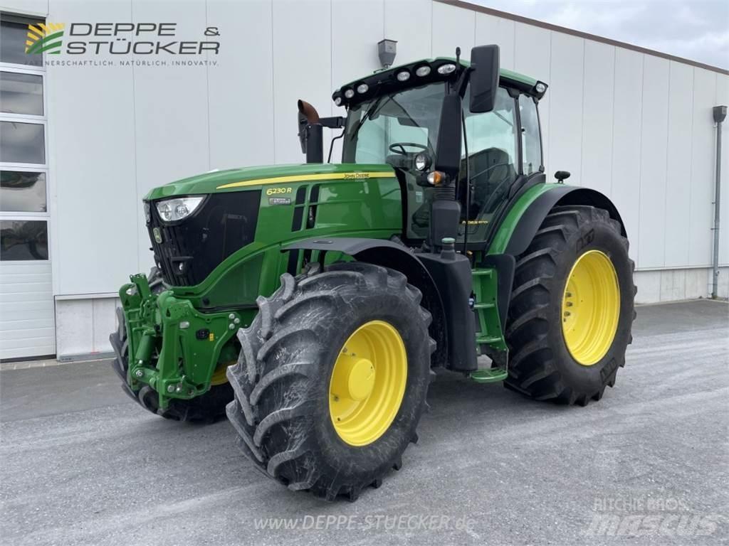 John Deere 6230R Traktory