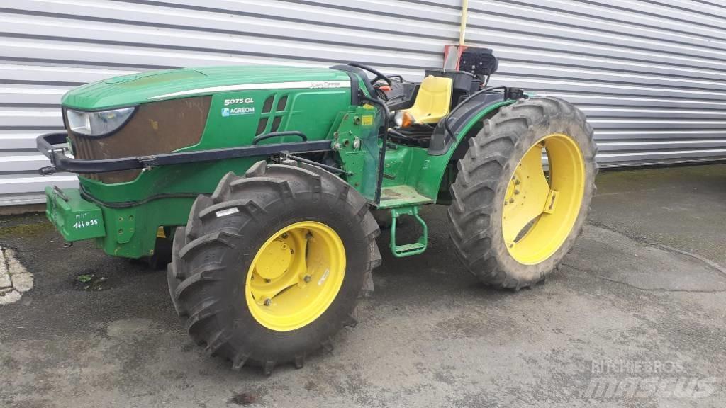 John Deere 5075GL Traktory