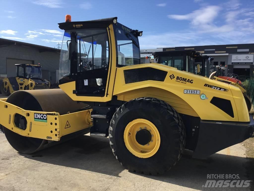 Bomag BW212D5 Pôdne kompaktory