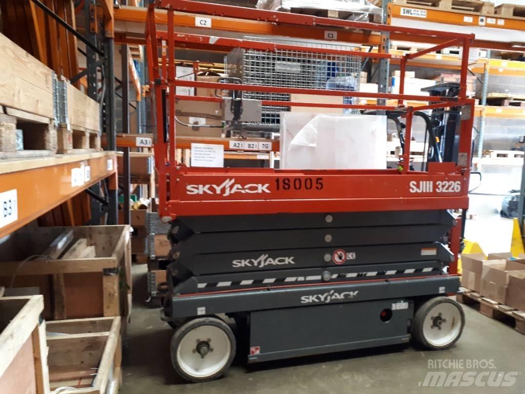 SkyJack SJ 3226 Nožnicové zdvíhacie plošiny