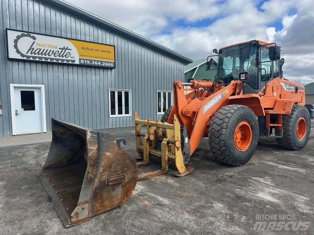 Doosan DL220-5 Kolesové nakladače