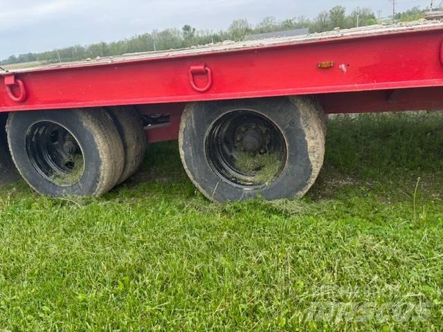 Sterling L 7500 Sklápače