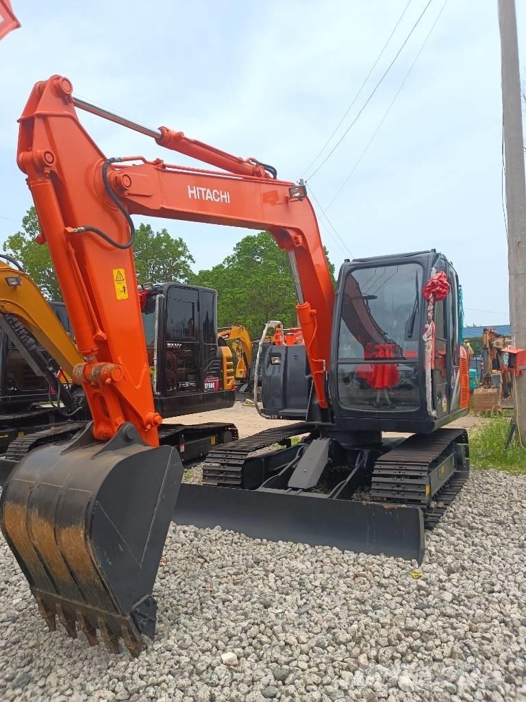 Hitachi ZX 70 Pásové rýpadlá