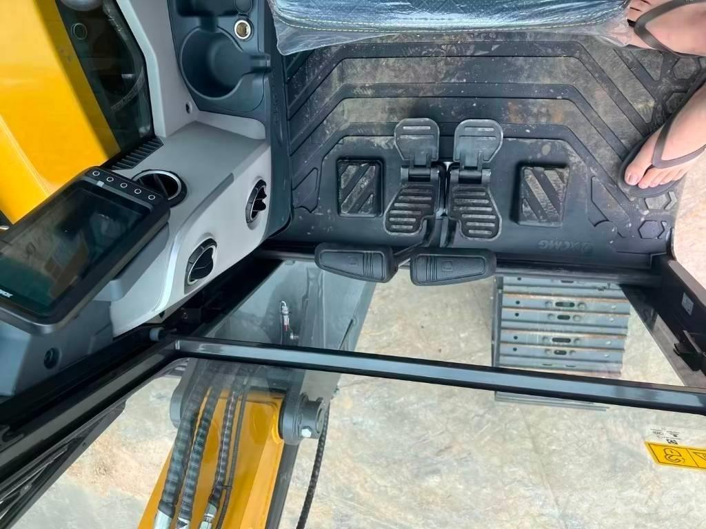 XCMG XE 55 GA Pásové rýpadlá