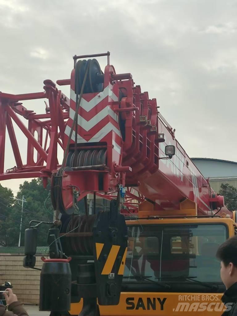 Sany STC 750 Kladkostroje, navijaky a stavebné výťahy