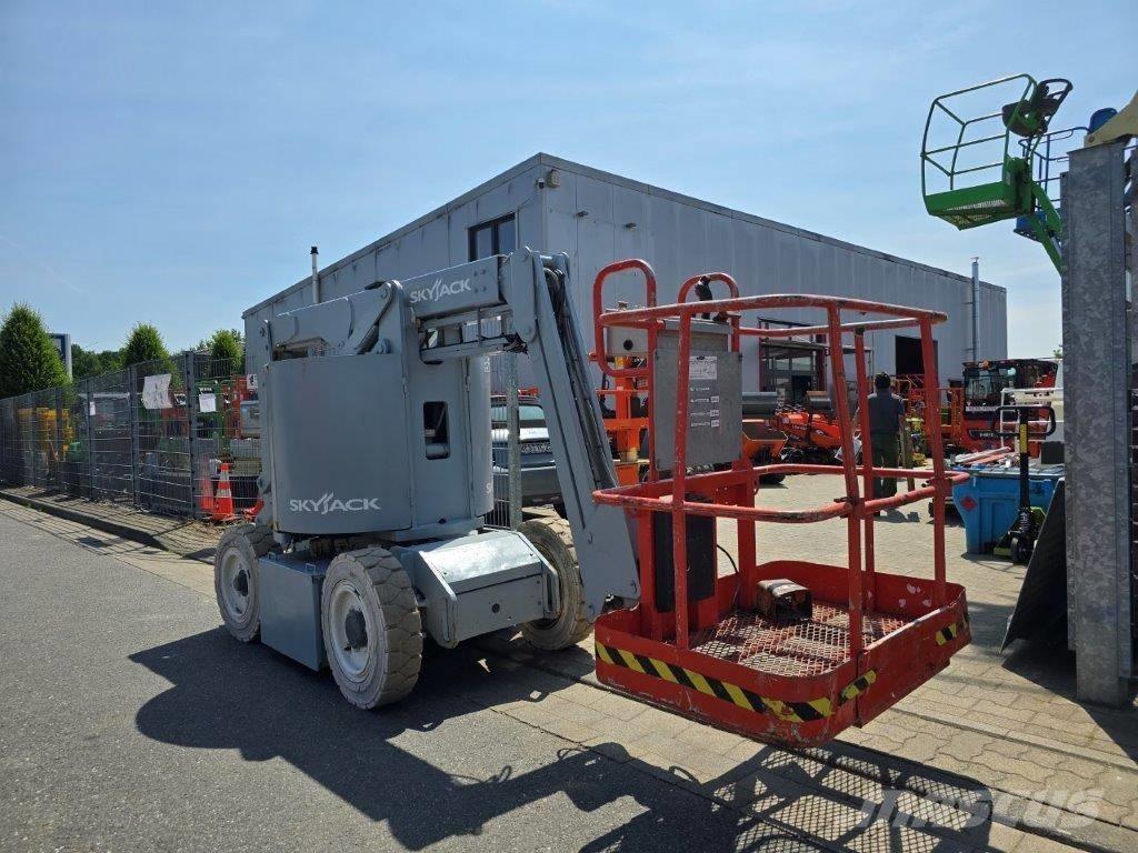 SkyJack SJKB 33 N Kĺbové plošiny