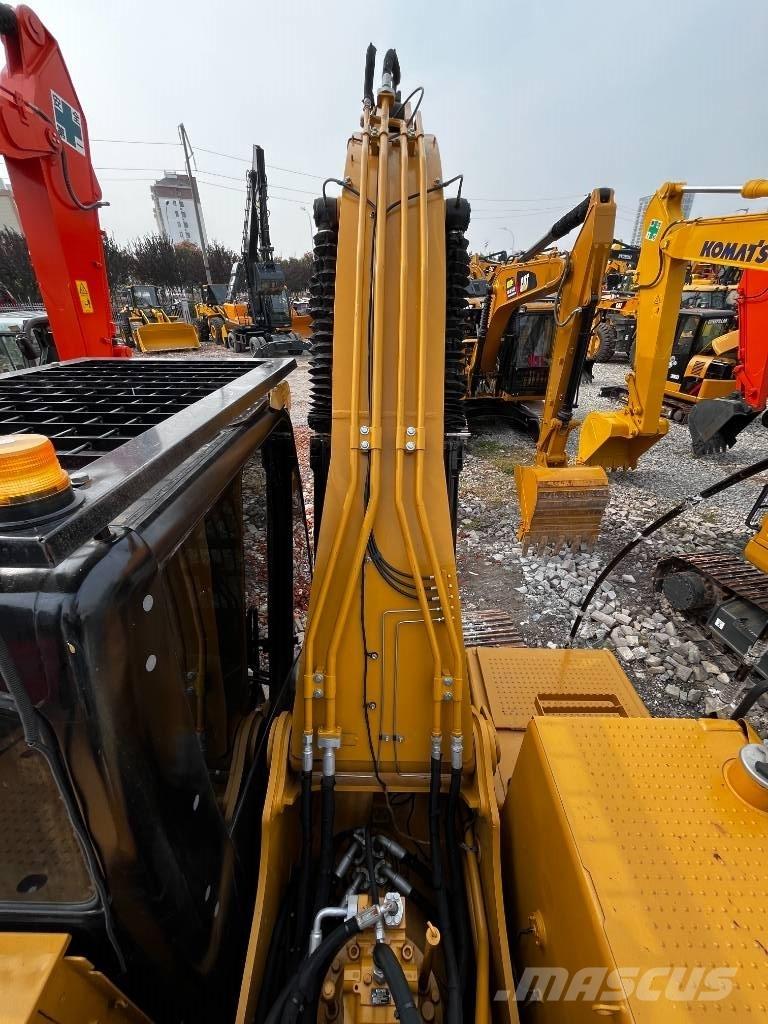 CAT 320 GX Pásové rýpadlá