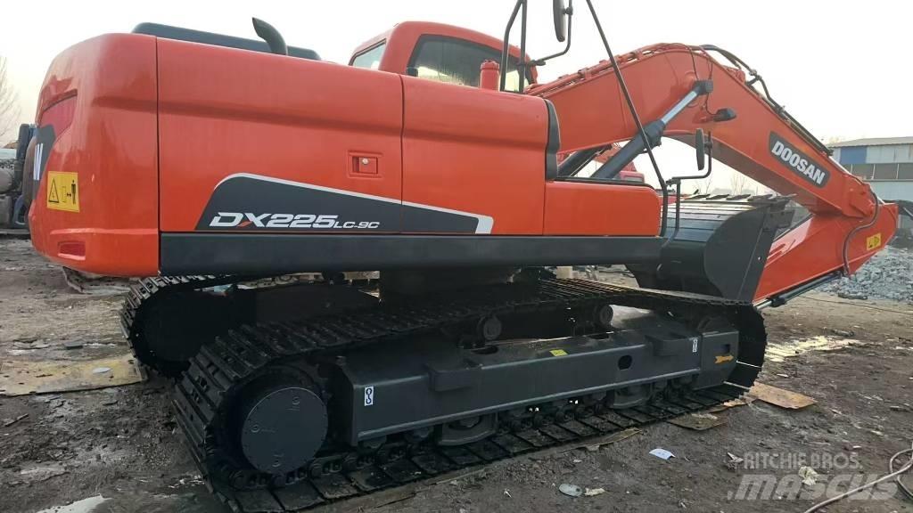 Doosan DX 225 LC Pásové rýpadlá