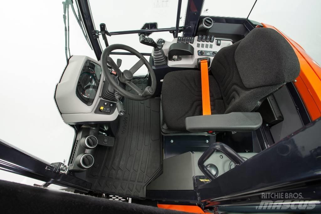 Kubota R 090 Kolesové nakladače
