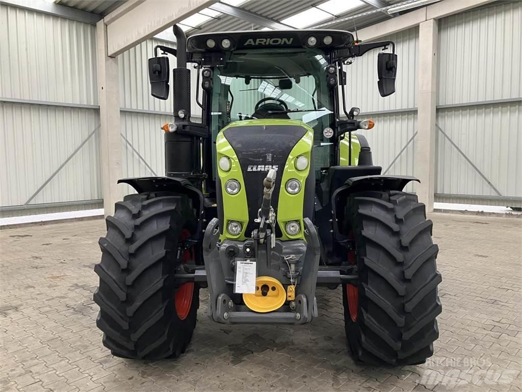 CLAAS Arion 550 Traktory