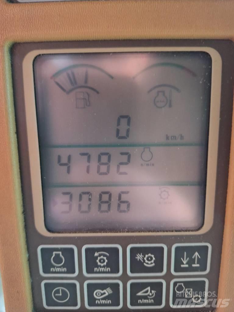 John Deere 9640 WTS Kombinované zberacie stroje