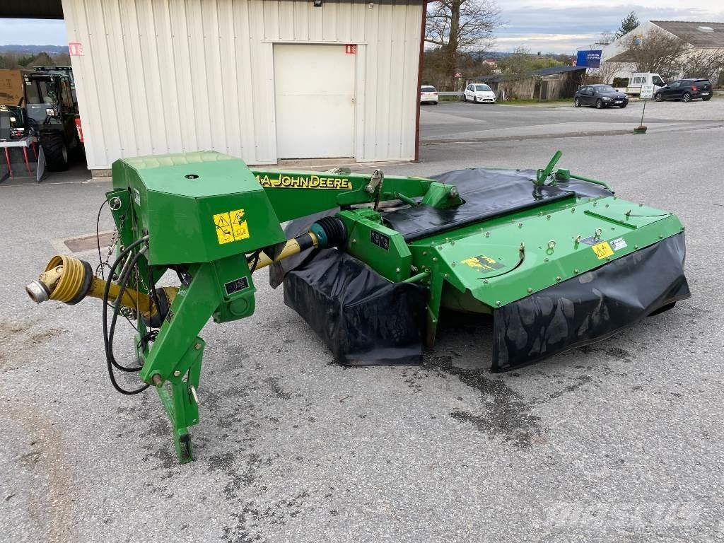John Deere 324 Žacie stroje