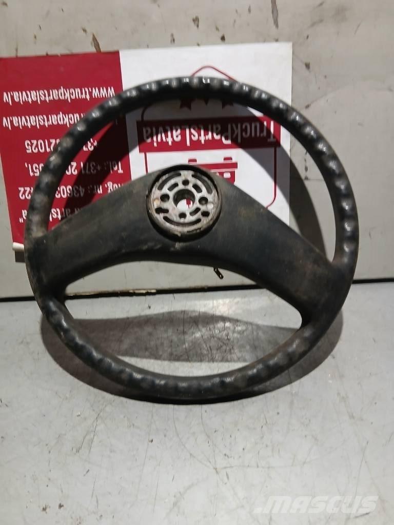 MAN TGS    81464306008 Kabíny a interiér