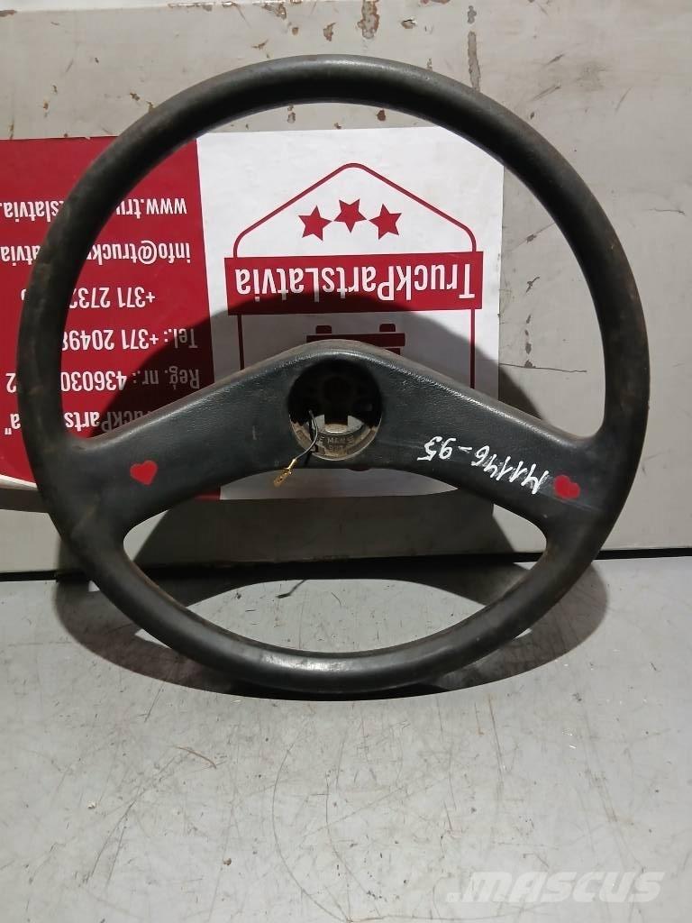 MAN TGS    81464306008 Kabíny a interiér