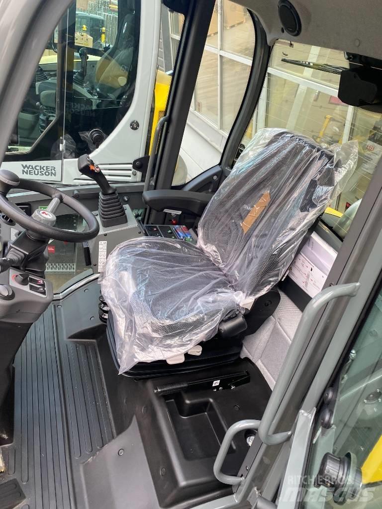 Wacker Neuson WL 52 Kolesové nakladače