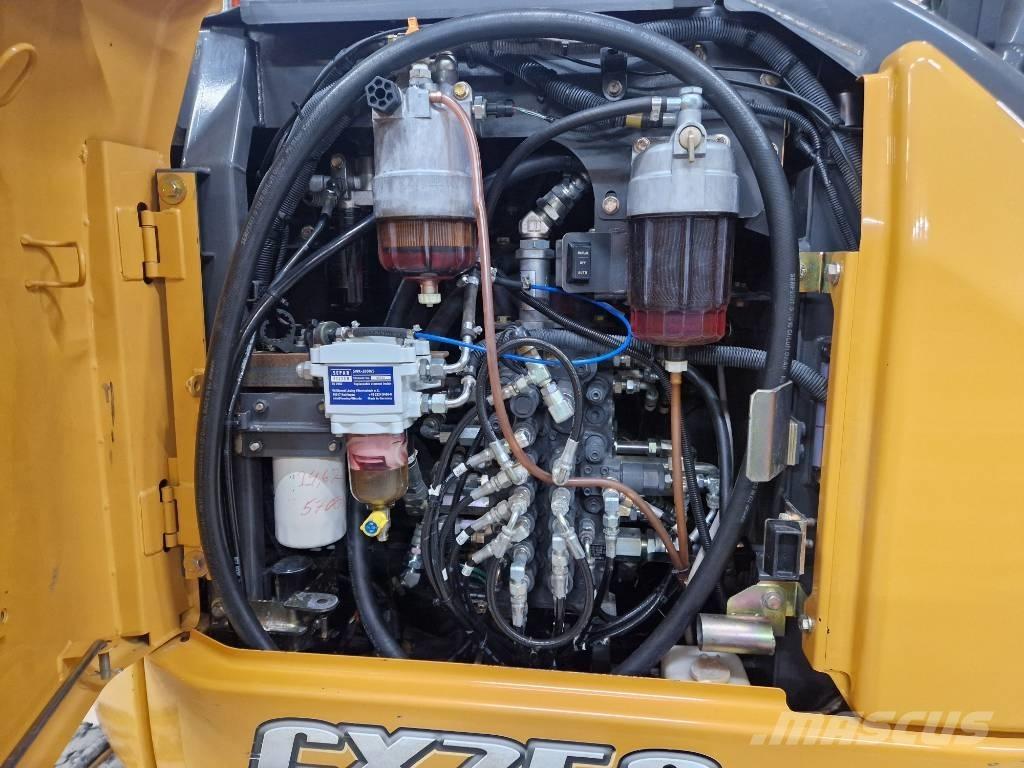 CASE CX 75 C SR Midi rýpadlá 7 t - 12 t