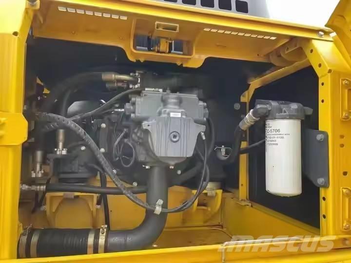 Komatsu PC360 Pásové rýpadlá