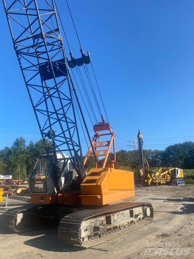Hitachi KH 125- 3 Pásové žeriavy