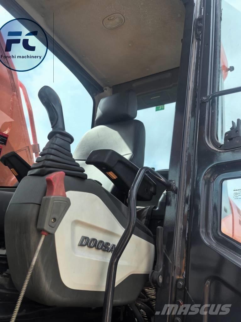 Doosan DX 360 LC Pásové rýpadlá