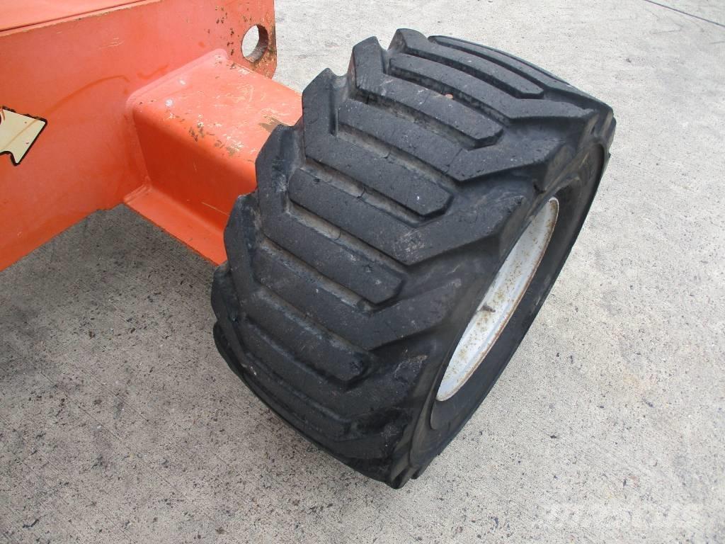 JLG 510 AJ (271) Kompaktné samohybné kĺbové plošiny